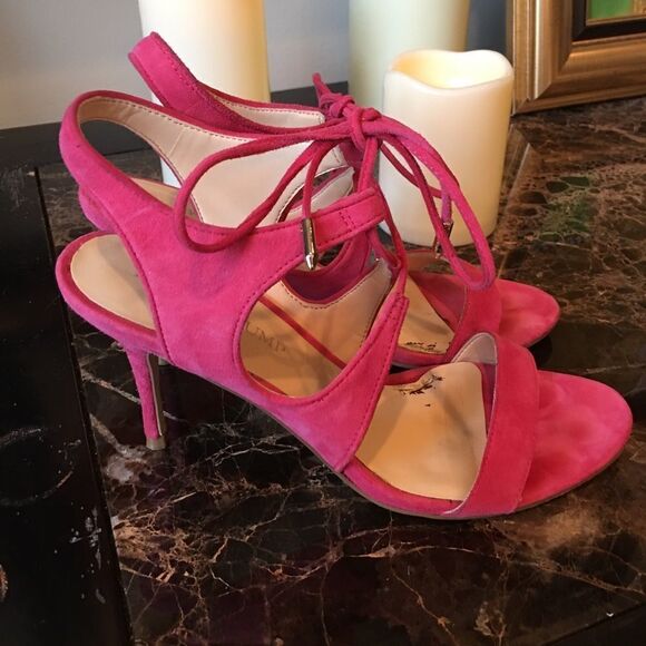 IVANKA’S PINKPOP Suede Heels! - Picture 5 of 8